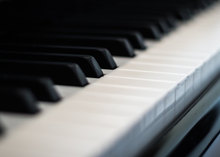 wplyw nauki gry na pianinie na rozwoj czlowieka